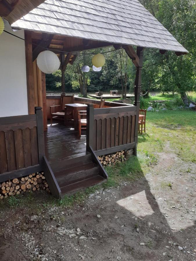 La Malu' Bistritei - Casutele Valea Stanii Hotel Buitenkant foto