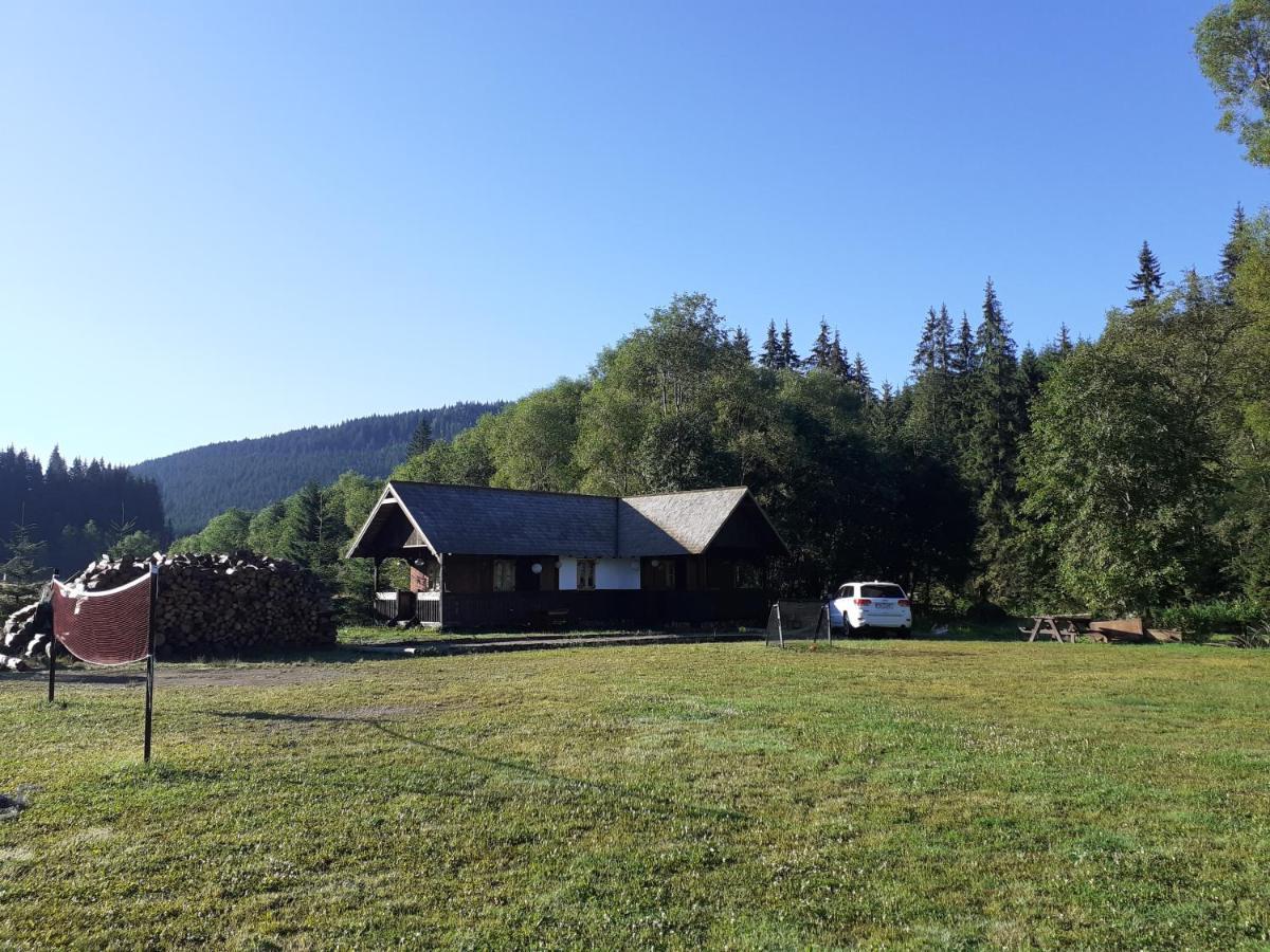 La Malu' Bistritei - Casutele Valea Stanii Hotel Buitenkant foto